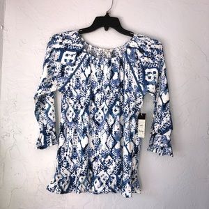 Cute top 💙